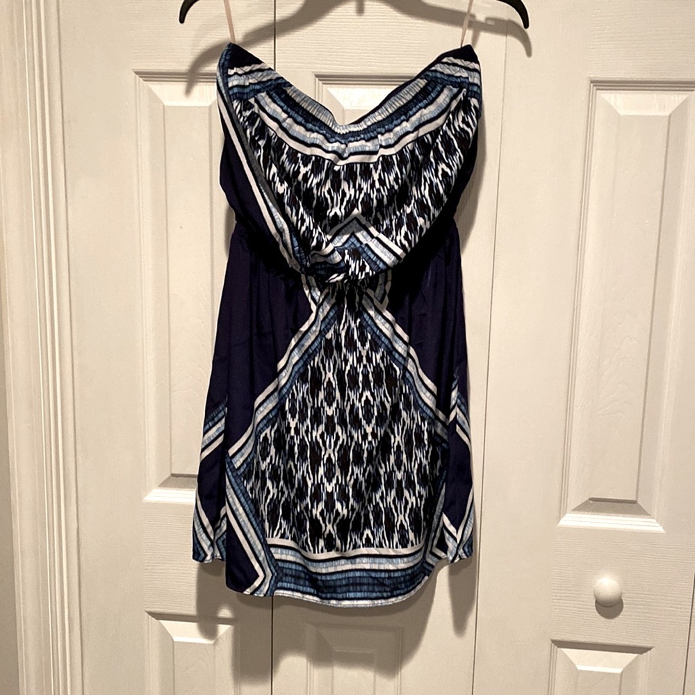 Express dress, medium